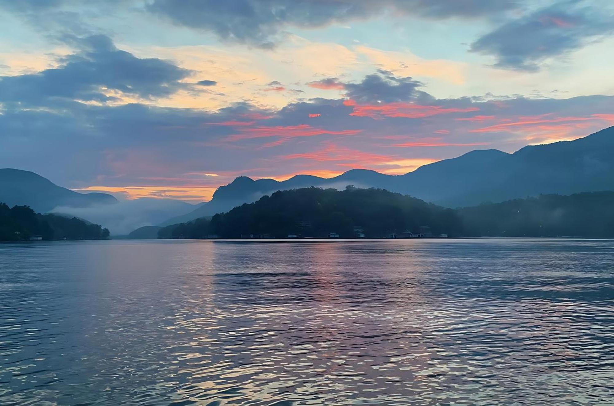 Dreaming Tree Of Lake Lure Villa Mill Spring Esterno foto